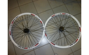 Rodi felnis single speed fixi kerékszett fekete, vagy fehér felnivel iparis agyakkal